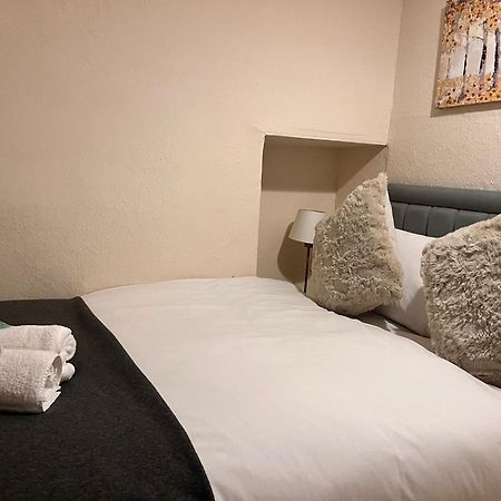 Eltham Stay Extérieur photo